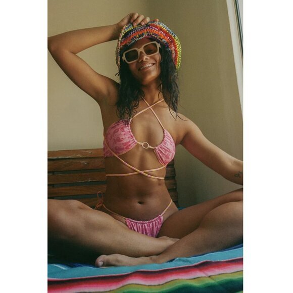 NWT Capittana Lua Pink Waves Bikini Set M - Picture 1 of 9